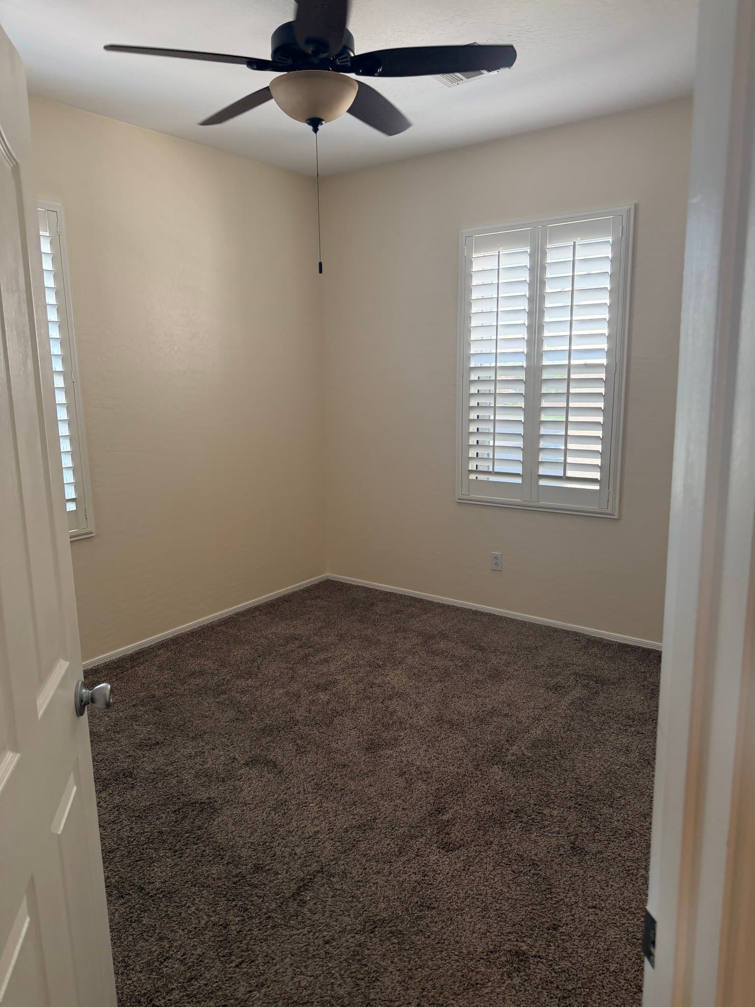 Gilbert House: 991 W Wendy Way