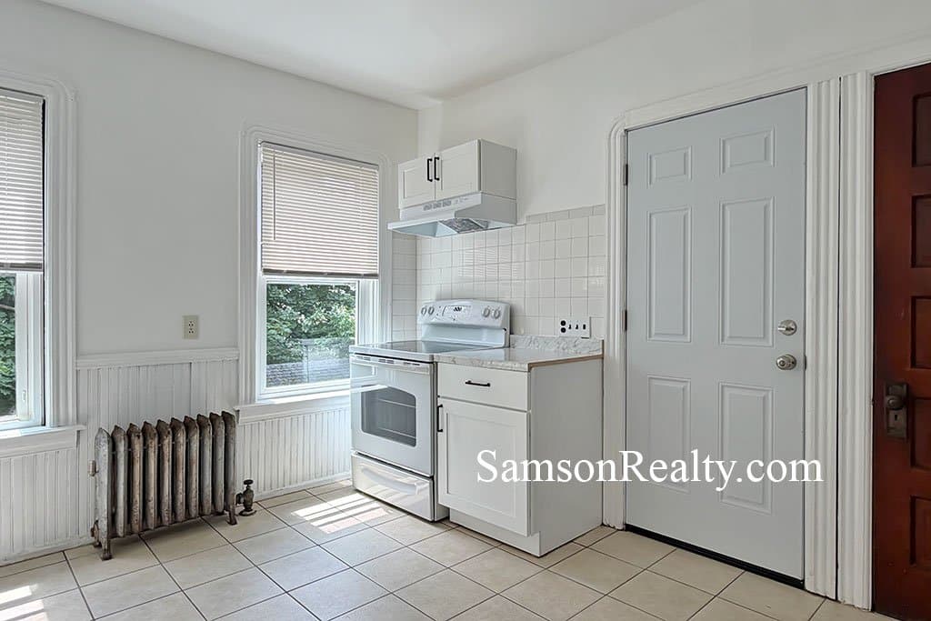 Pawtucket Condo: 280 Glenwood Ave