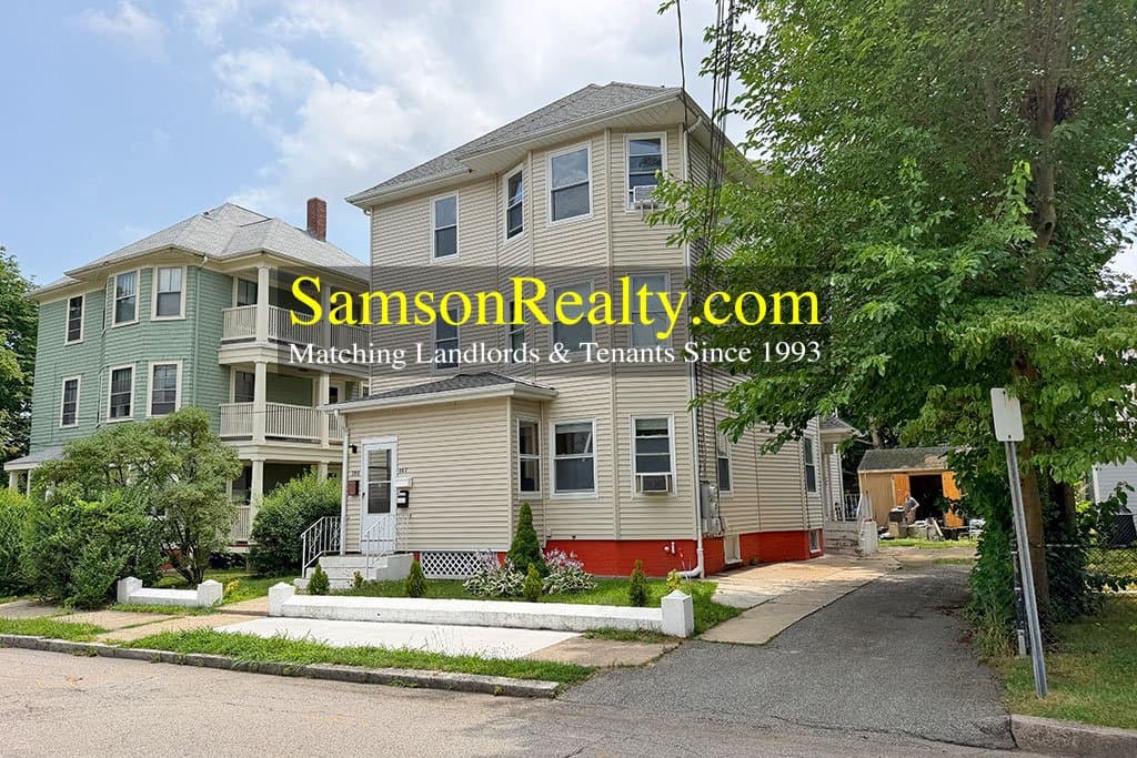 Pawtucket Condo: 282 Glenwood Ave