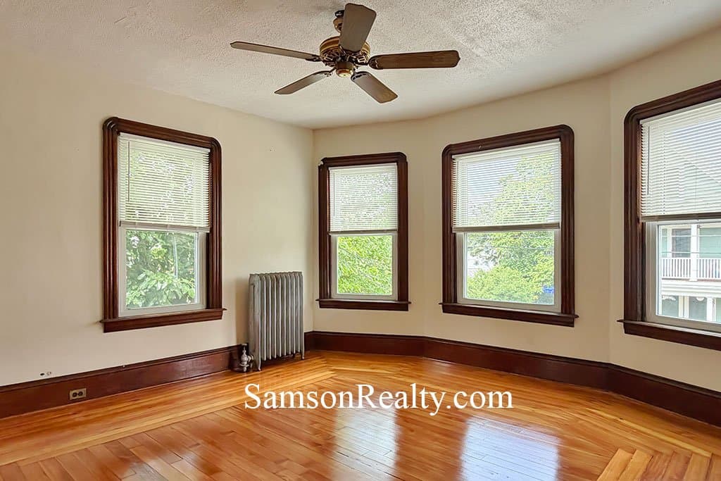 Pawtucket Condo: 282 Glenwood Ave
