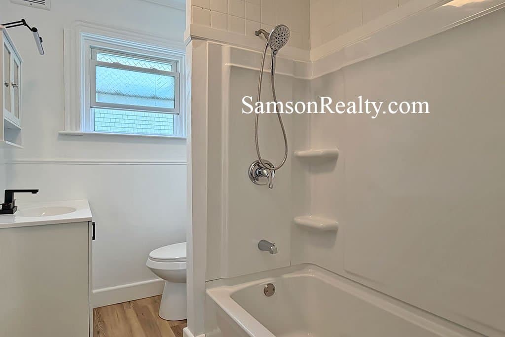 Pawtucket Condo: 282 Glenwood Ave