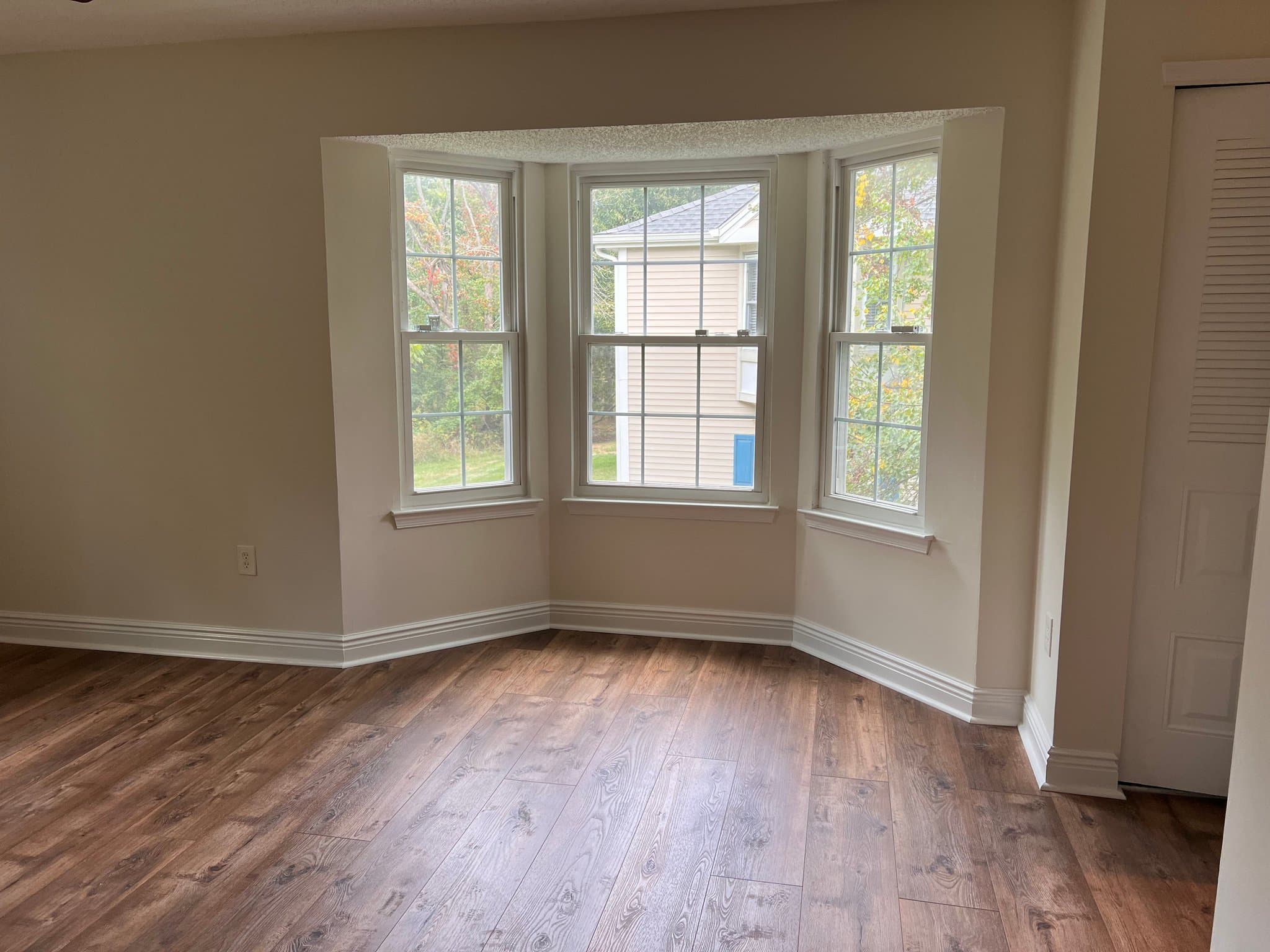 Tinton Falls Condo: 42 Players Circle
