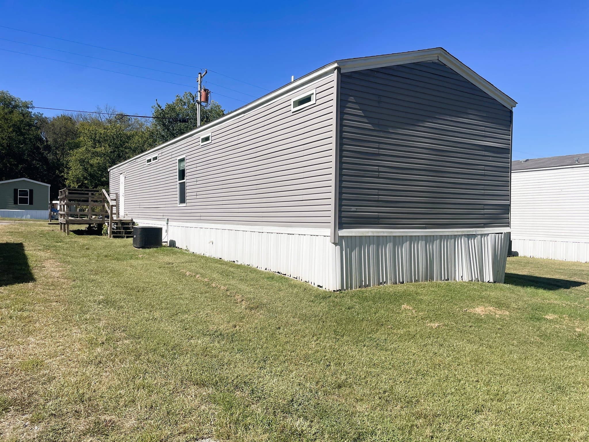 Dixon Springs House: 333 Hillsdale Estates Lane