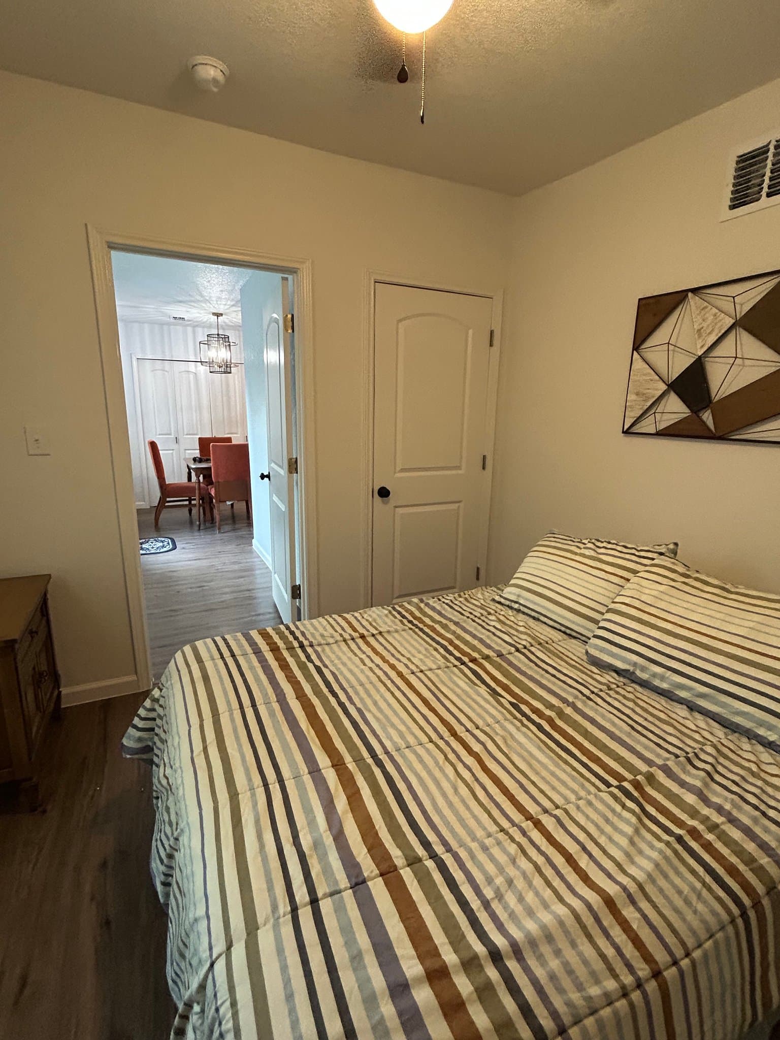 San Antonio Single Room: 116 Nelson Ave