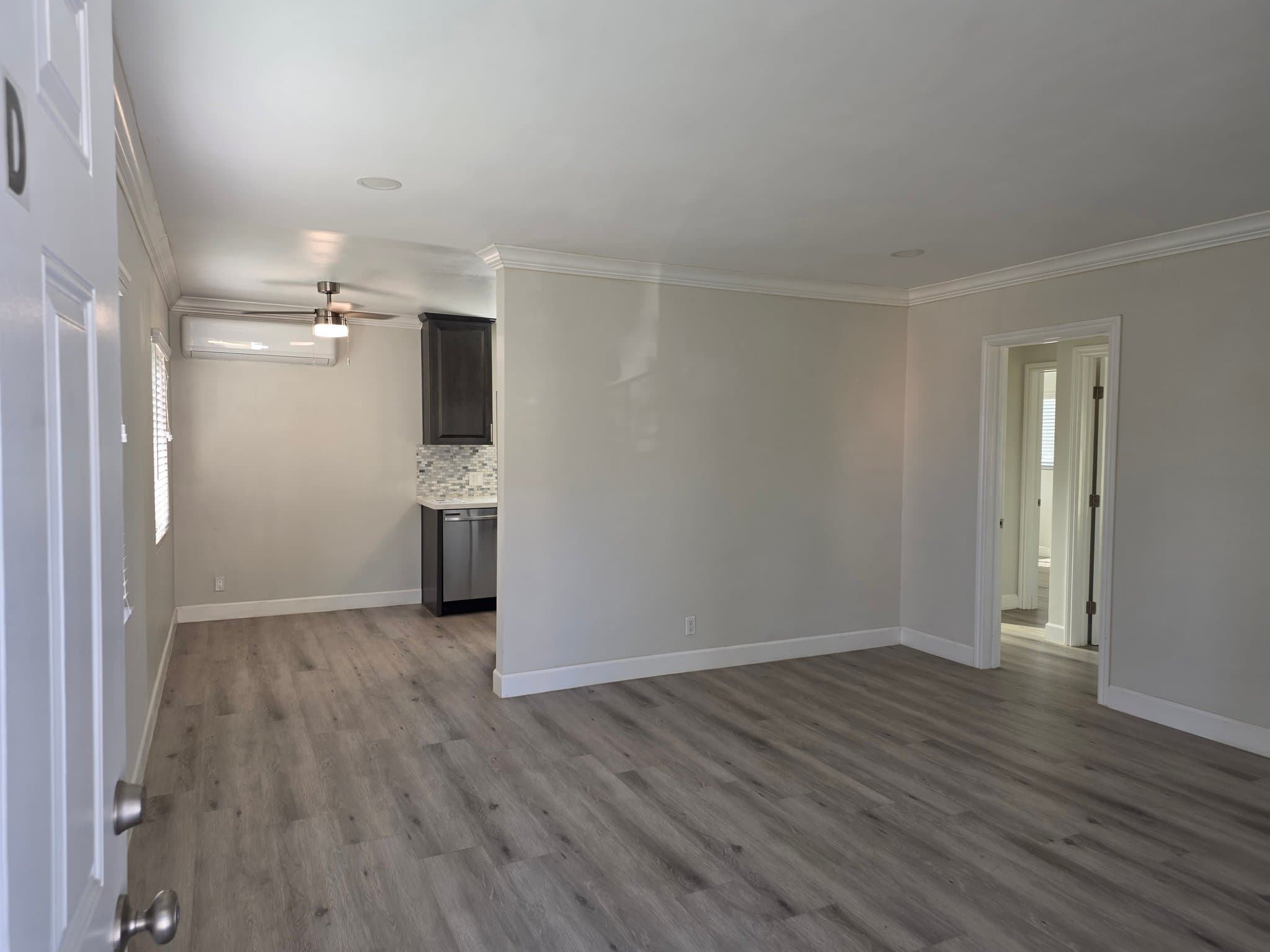 Pasadena Apartment: 41 N. Sierra Bonita Ave