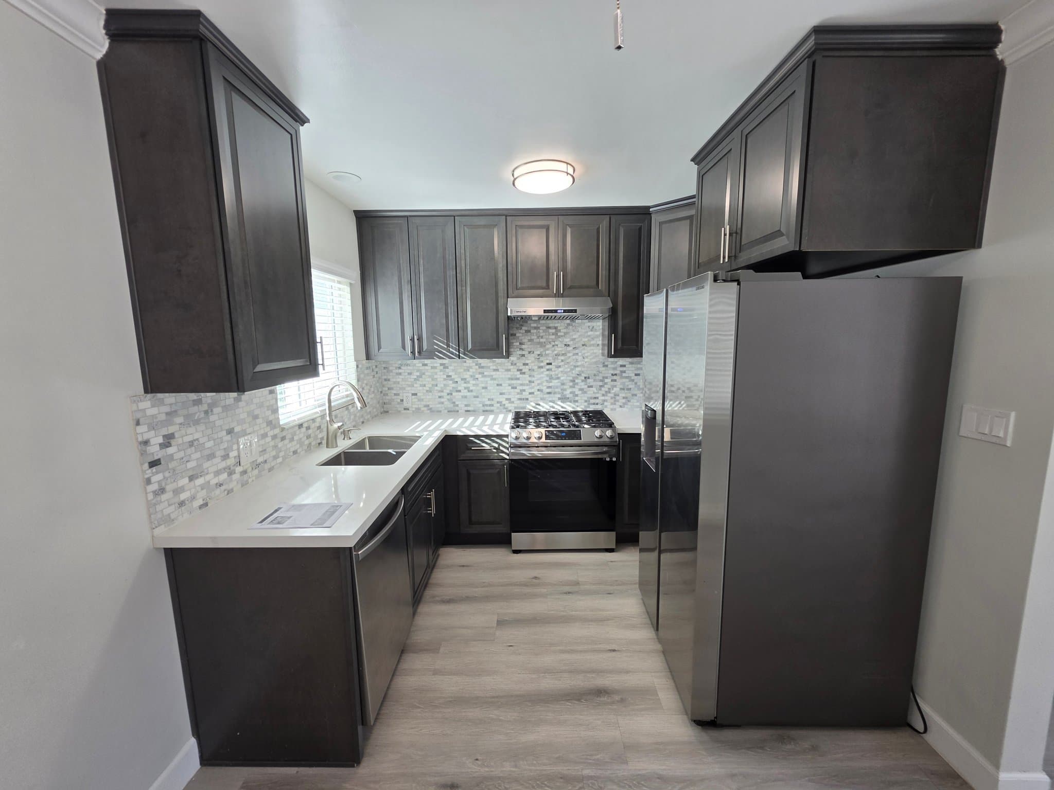 Pasadena Apartment: 41 N. Sierra Bonita Ave