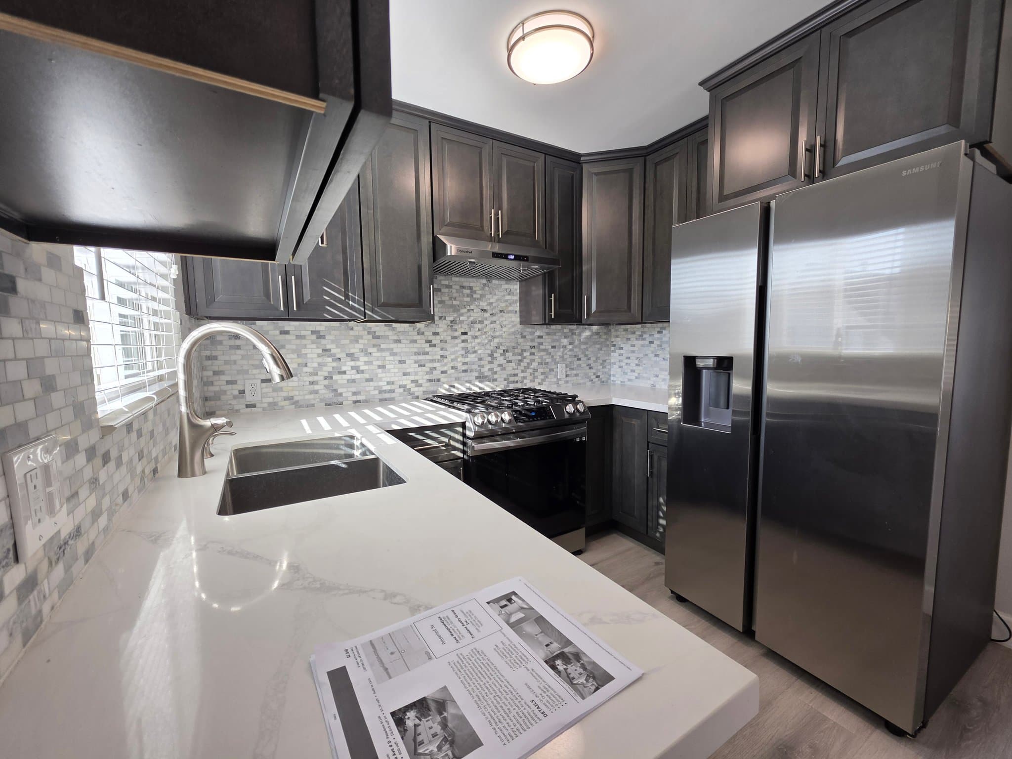 Pasadena Apartment: 41 N. Sierra Bonita Ave