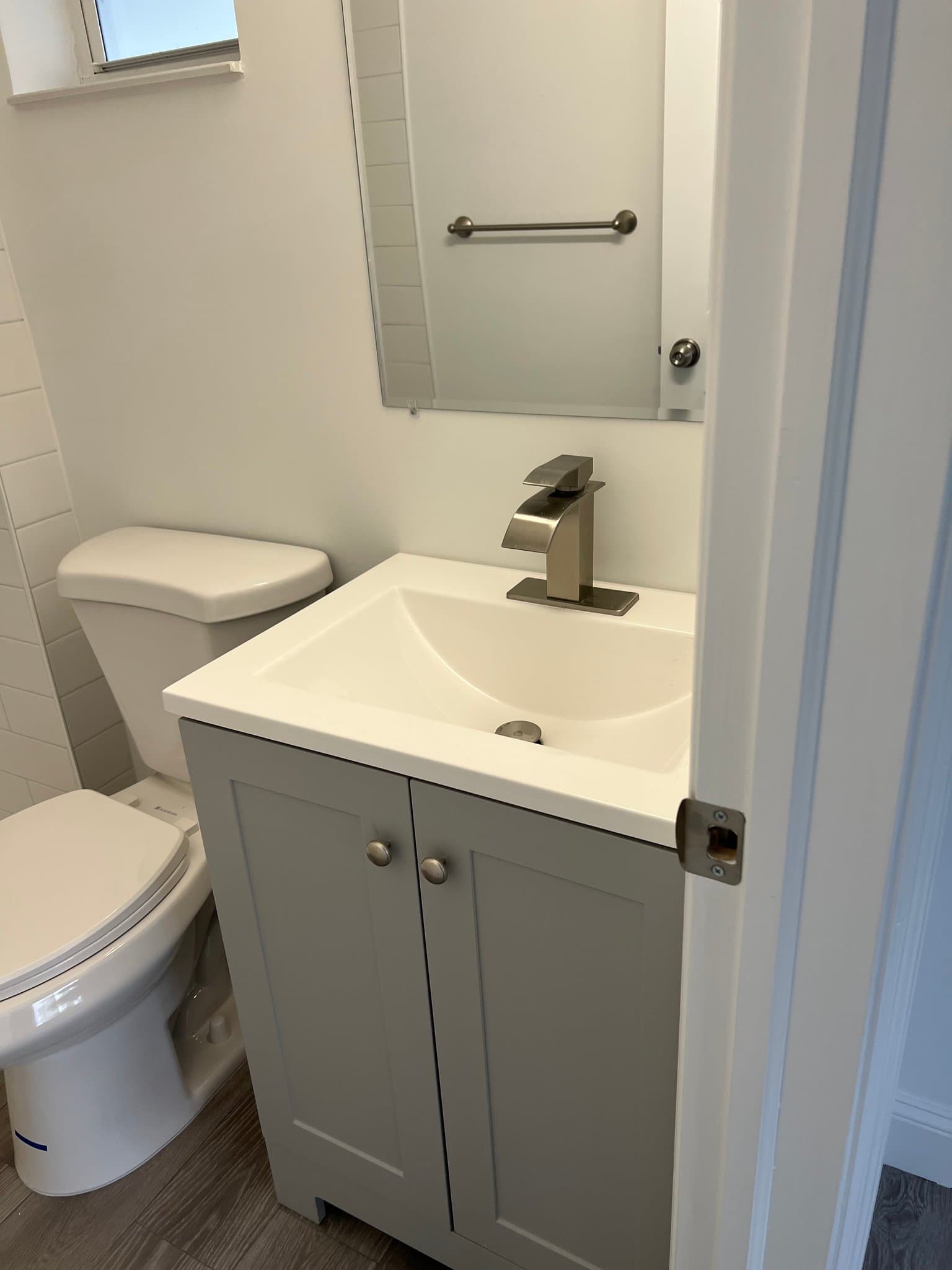 Hollywood Apartment: 1638 Dewey st