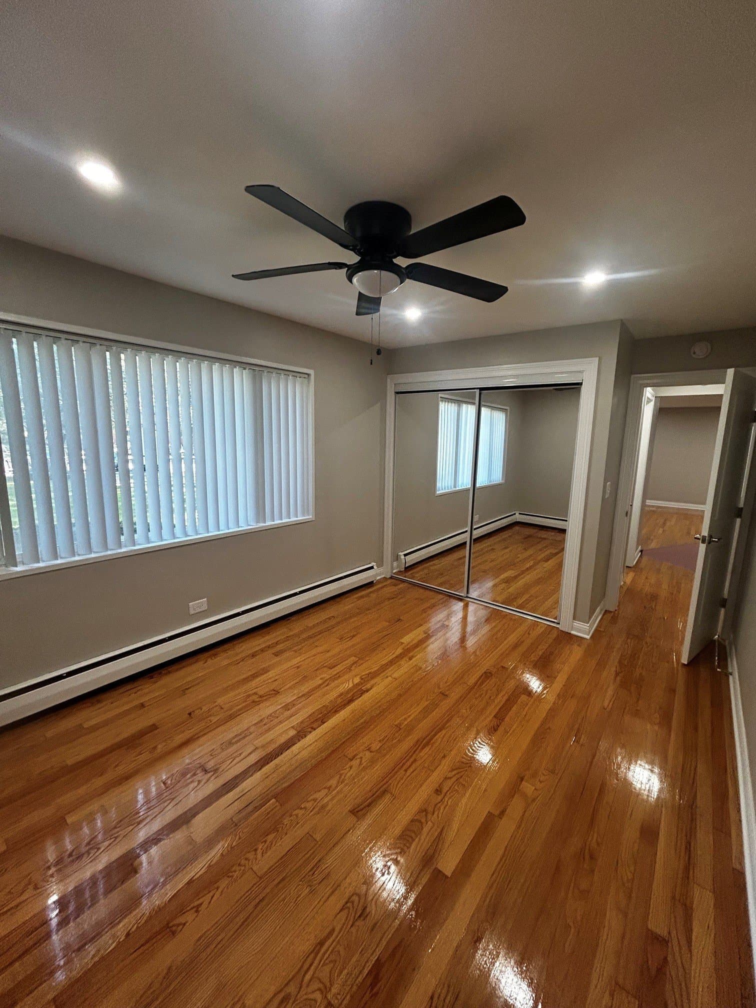 Glen Ellyn Apartment: 470 Saint Moritz Drive