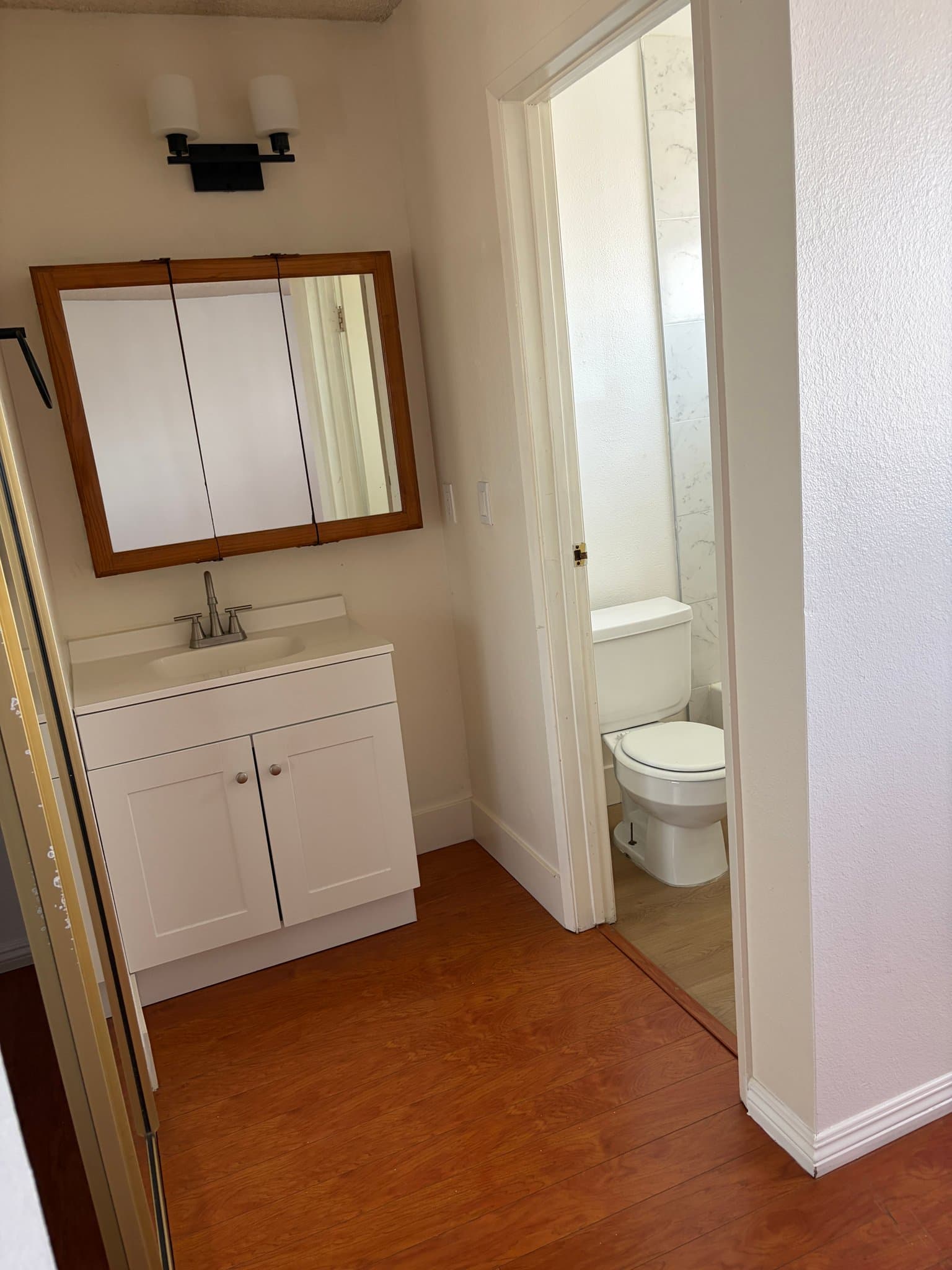 Alhambra Apartment: 2420 W Grand Ave