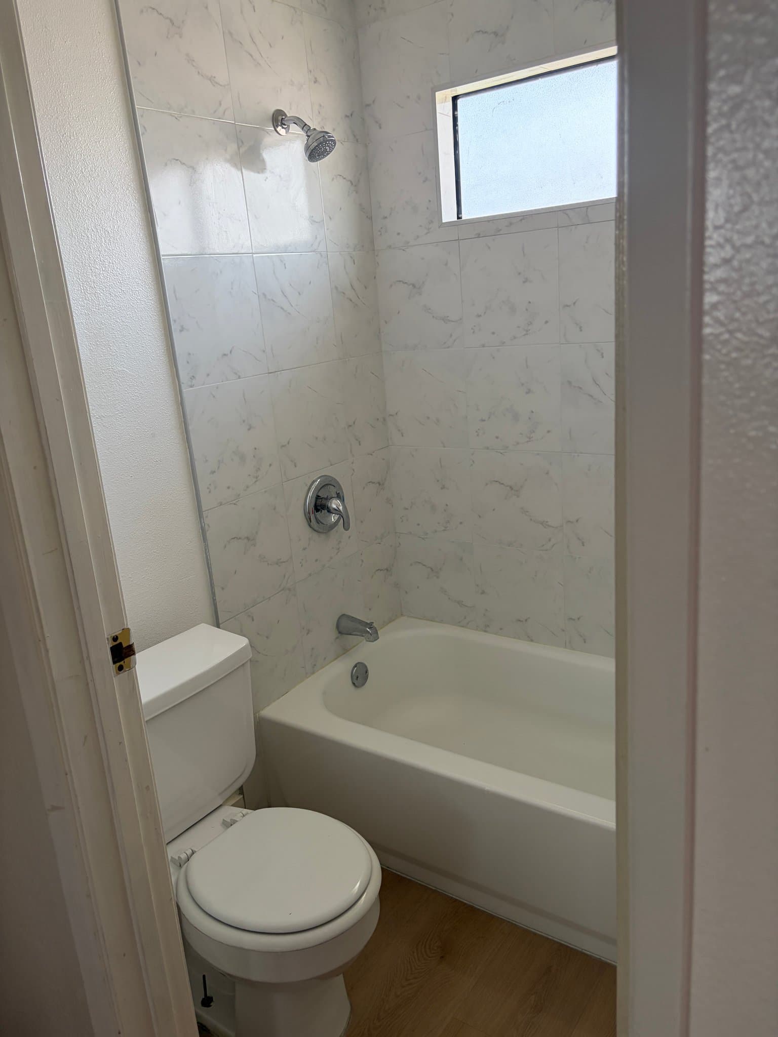 Alhambra Apartment: 2420 W Grand Ave
