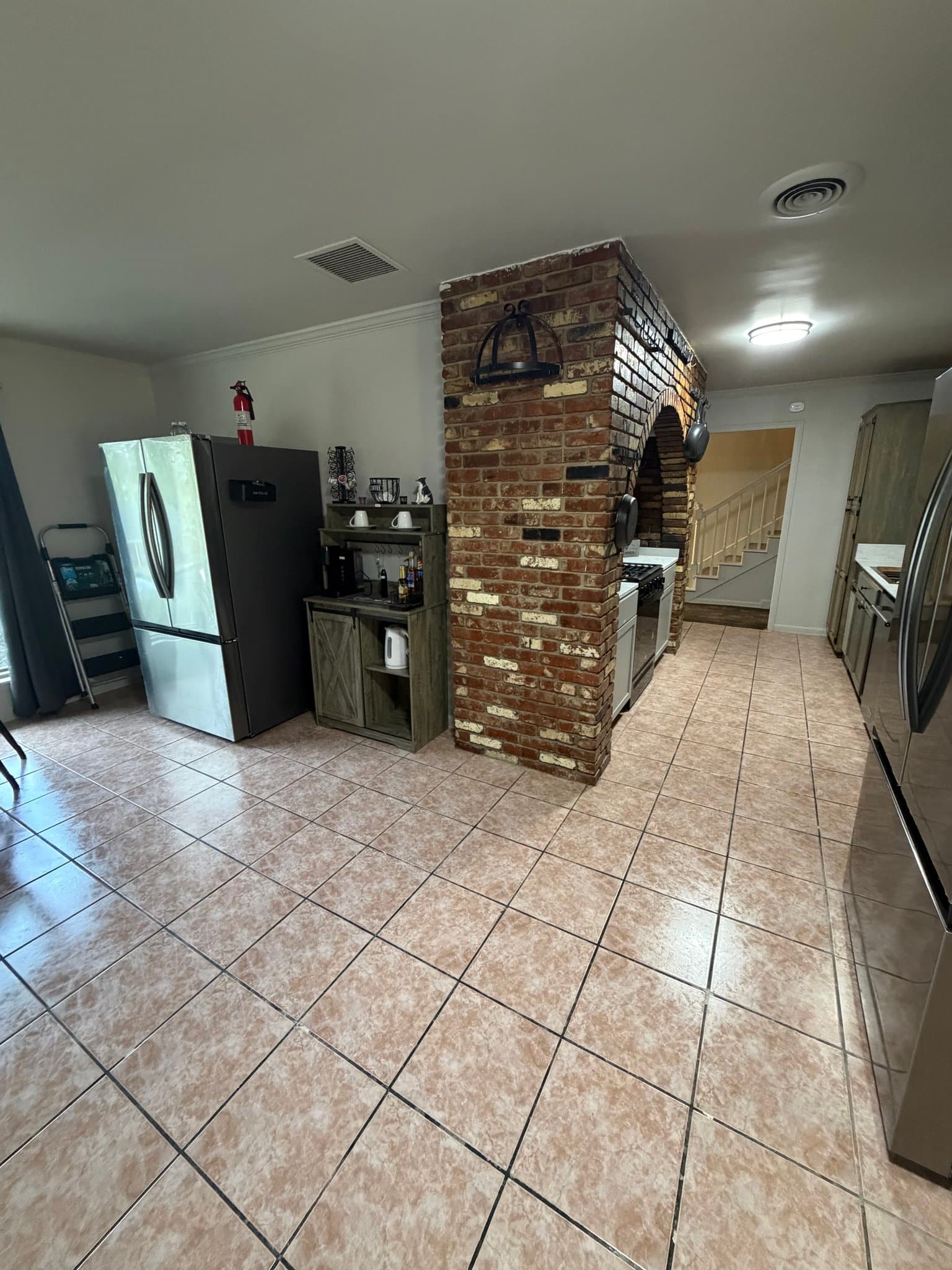 Tulsa Single Room: 6022 S 72nd E Ave