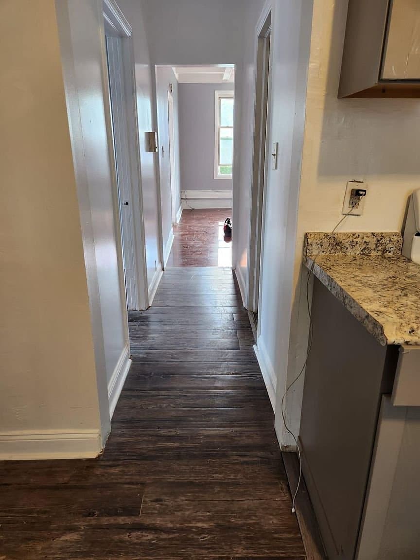 East Orange Apartment: 2 Long Street