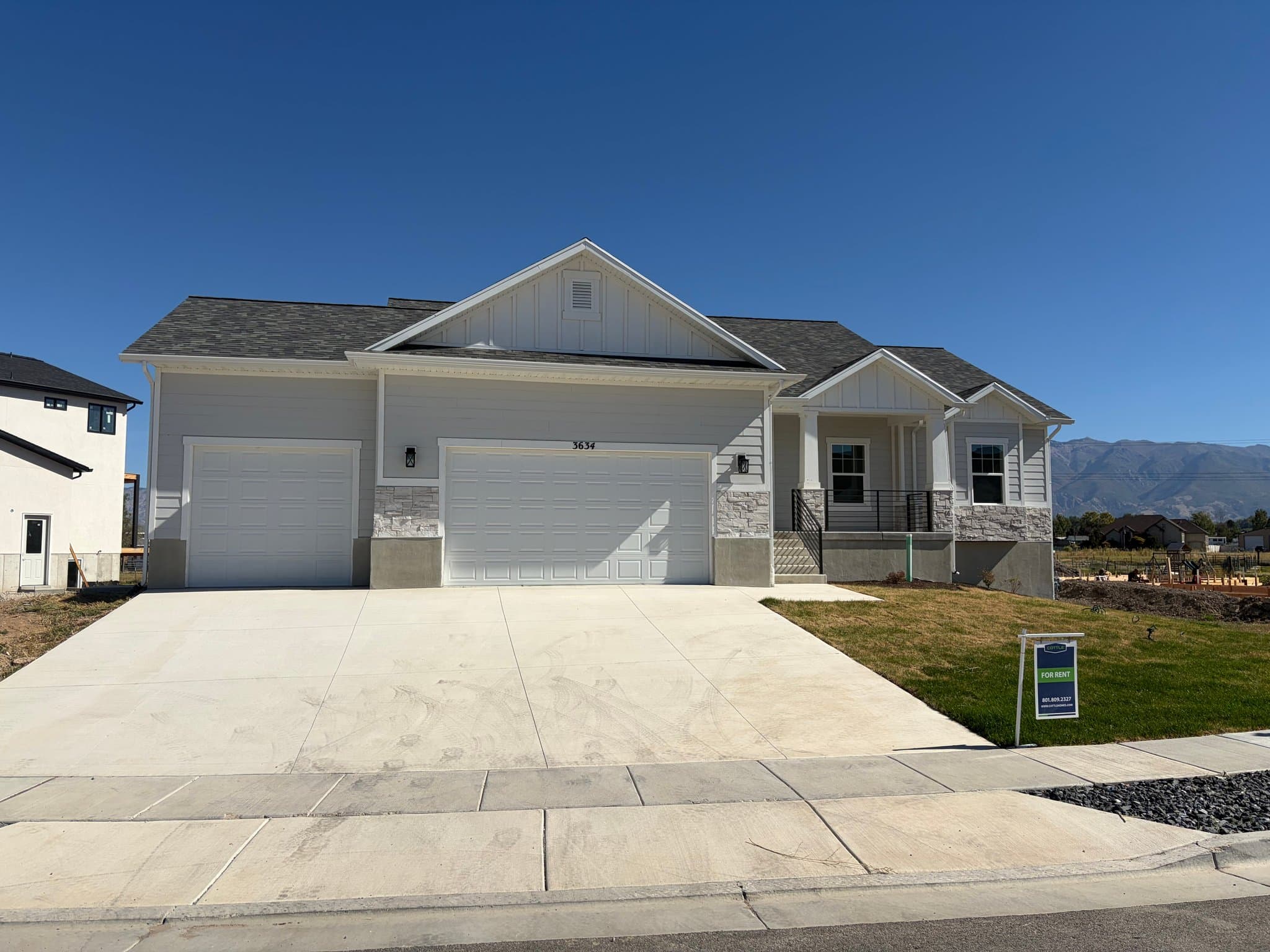 West Haven House: 3634 S Macy Ln