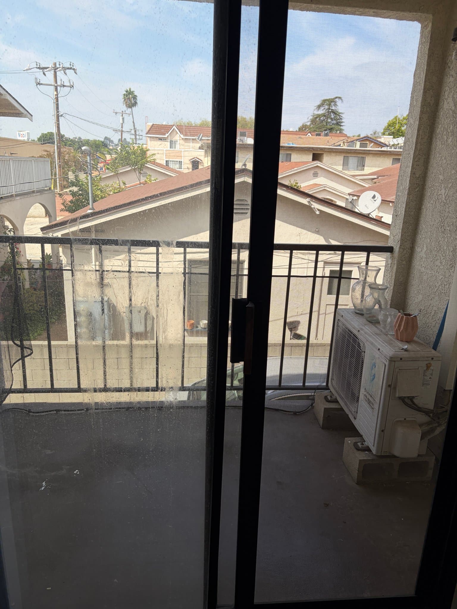 Alhambra Apartment: 2420 W Grand Ave