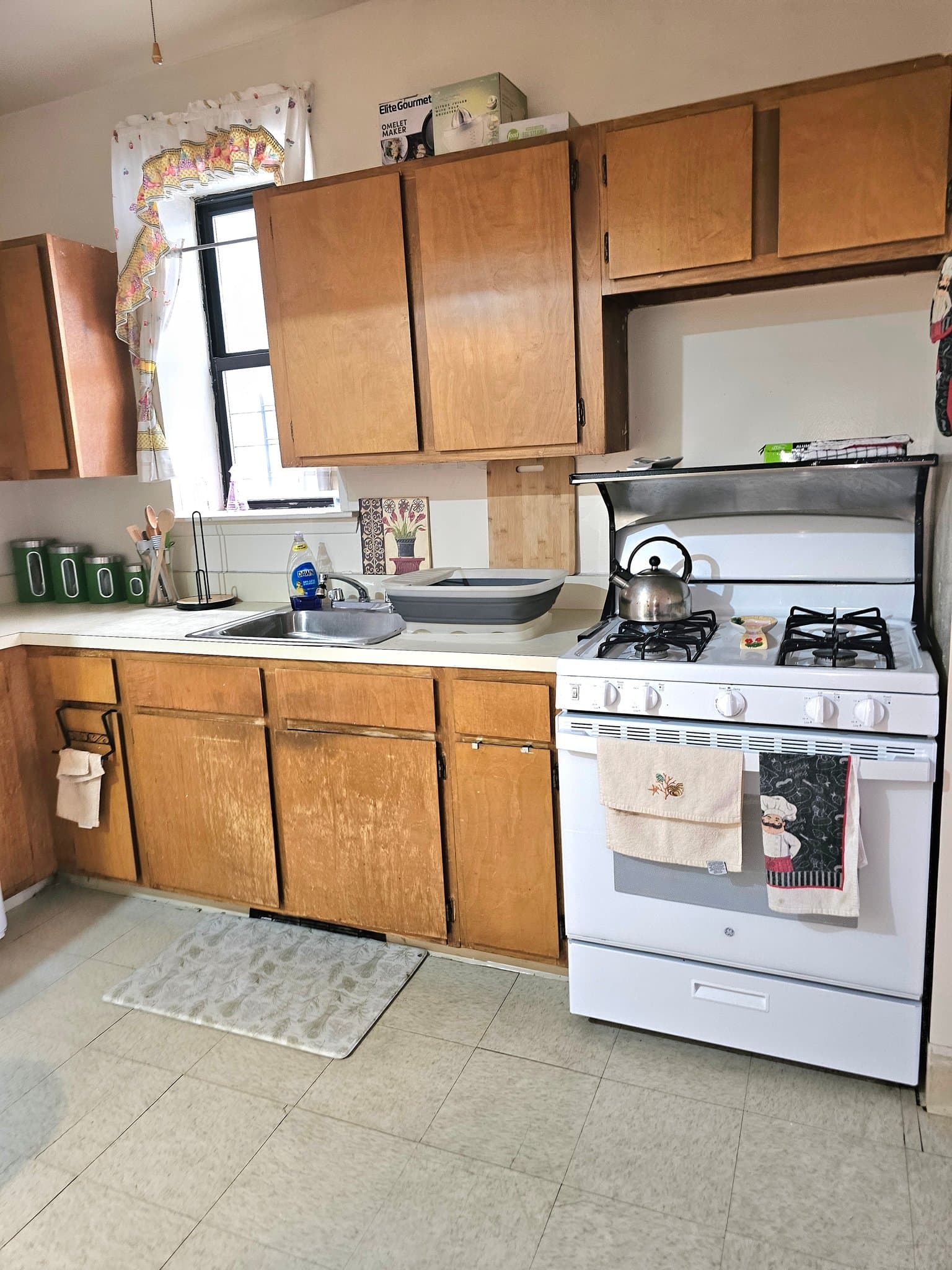 New York Single Room: 2107 Amsterdam Ave