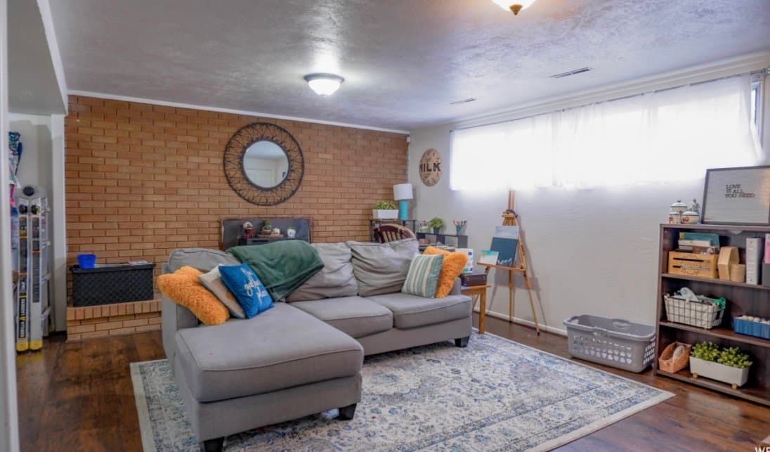 Orem House: 1928 N 800 W
