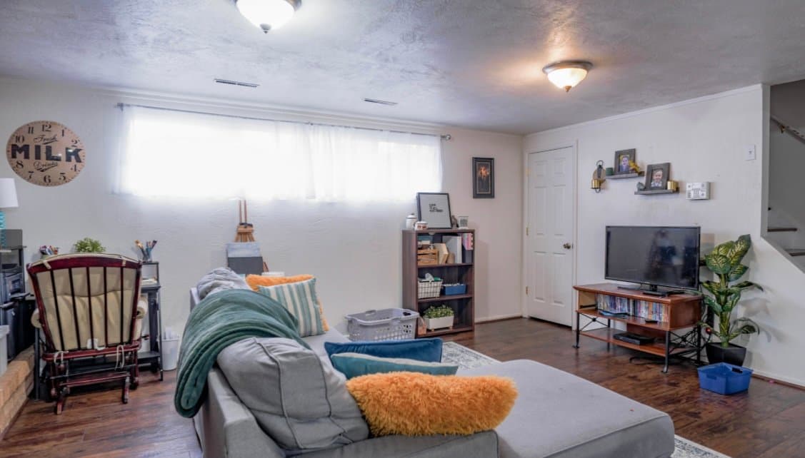 Orem House: 1928 N 800 W