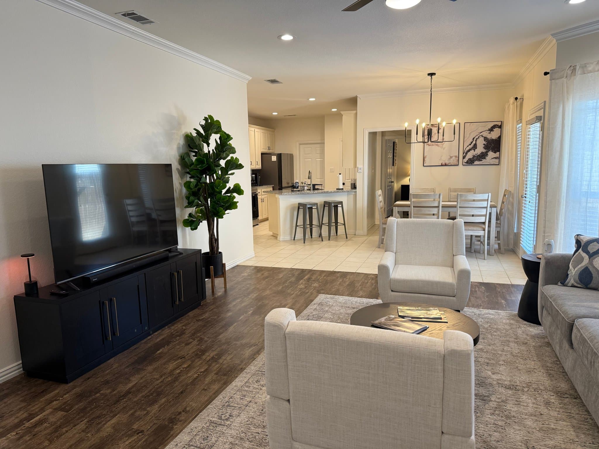 Arlington Single Room: 4610 Oak Club Dr