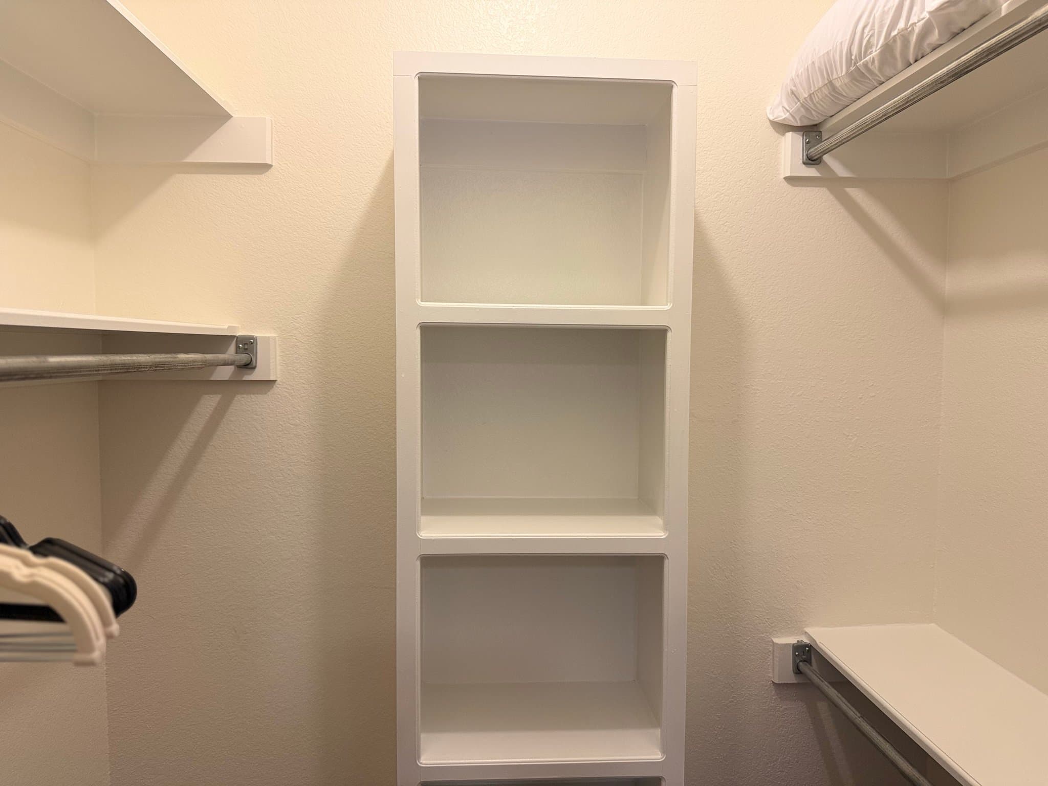 Arlington Single Room: 4610 Oak Club Dr