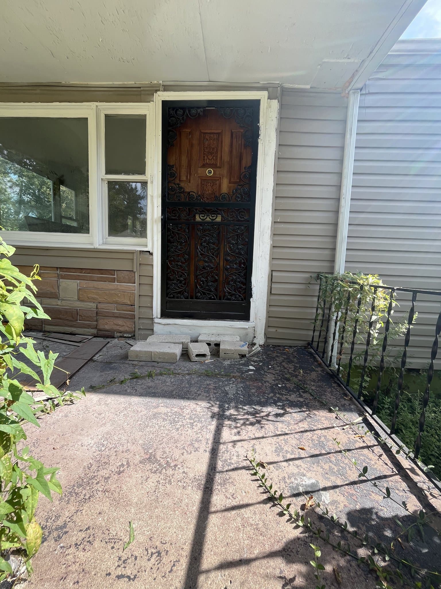 East St. Louis House: 3129 Converse Ave