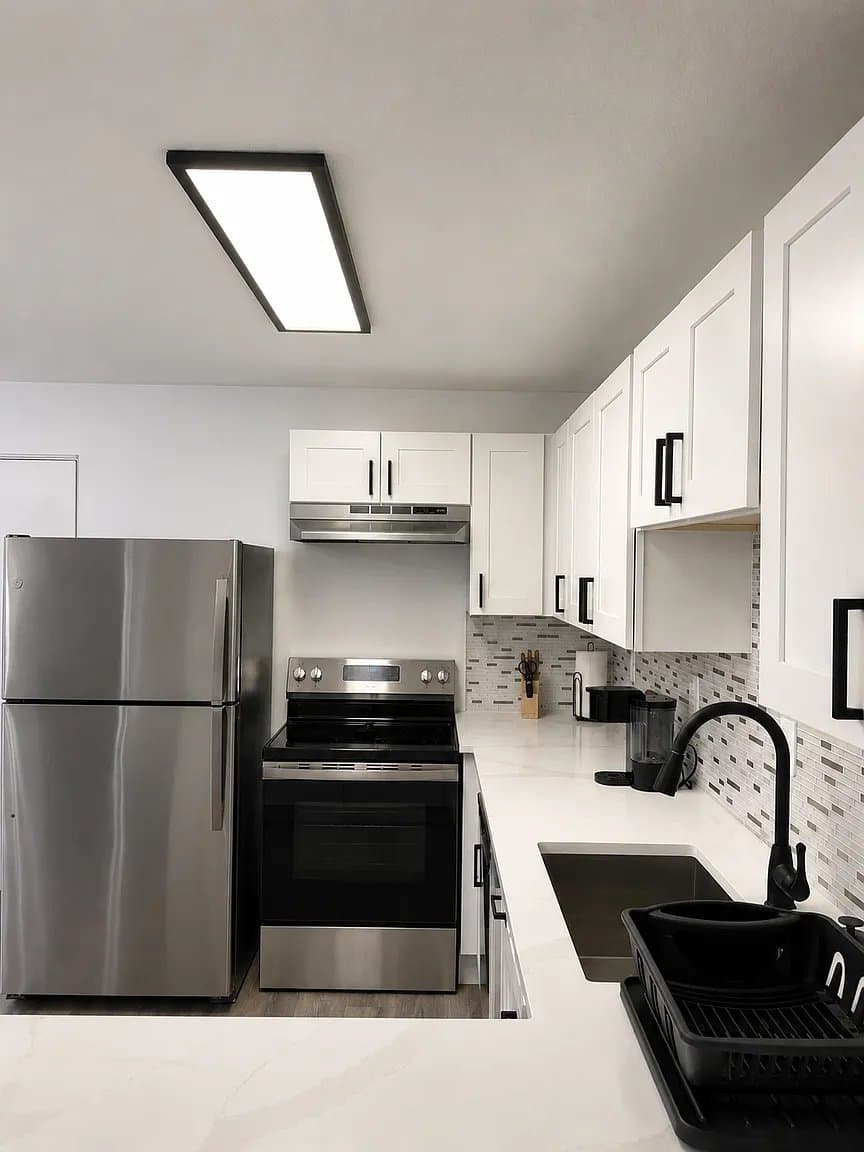 Daytona Beach House: 527 White St