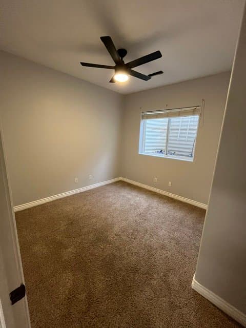 Washington House: 1139 S Shinob Kibe Dr