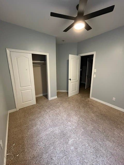 Washington House: 1139 S Shinob Kibe Dr