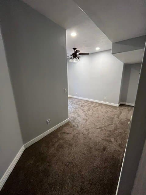 Washington House: 1139 S Shinob Kibe Dr