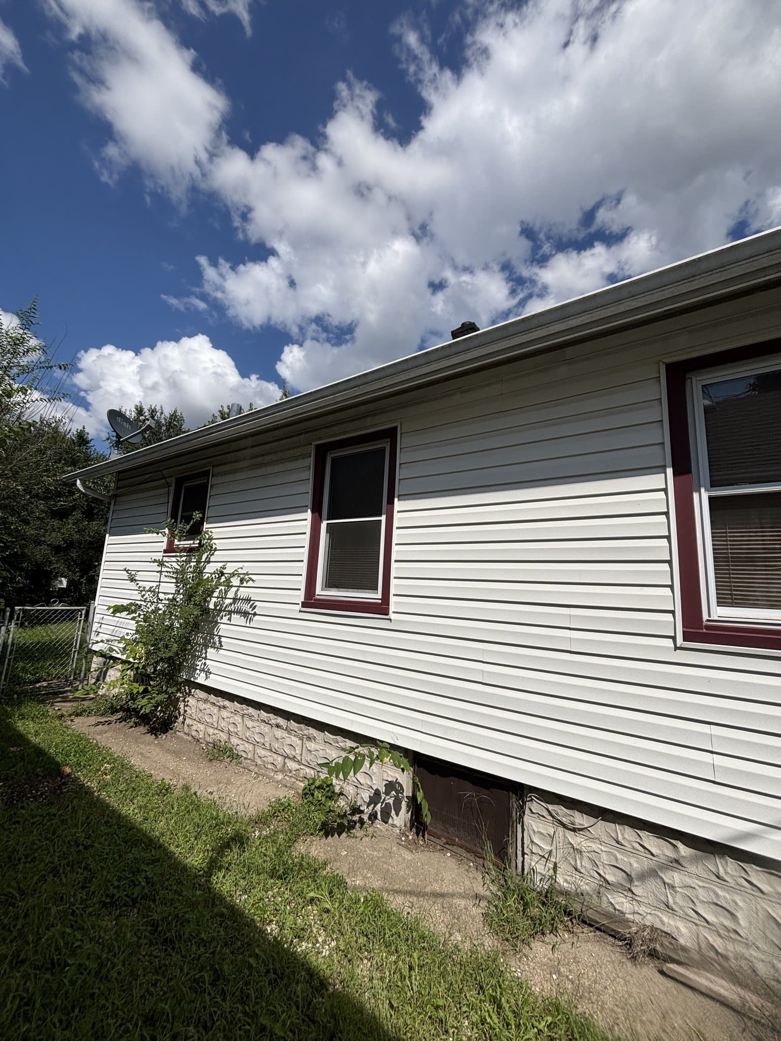 Peoria House: 2421 W Lincoln Ave.