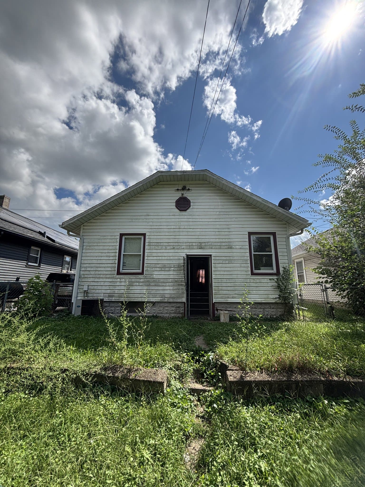 Peoria House: 2421 W Lincoln Ave.