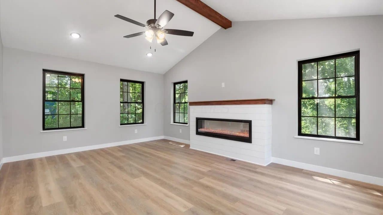 Baltimore House: 1319 W Canal St