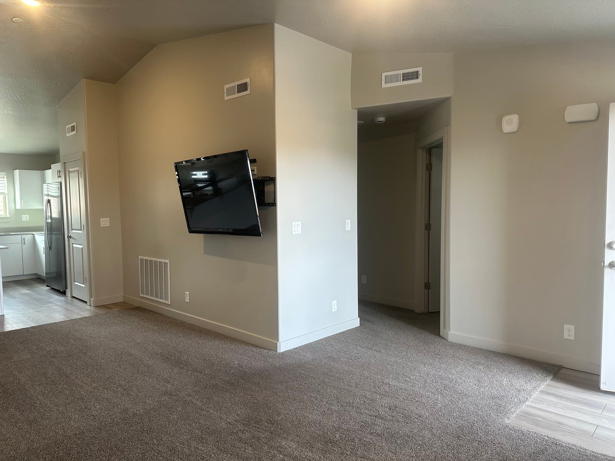 Hurricane Condo: 179 N Rock Canyon St