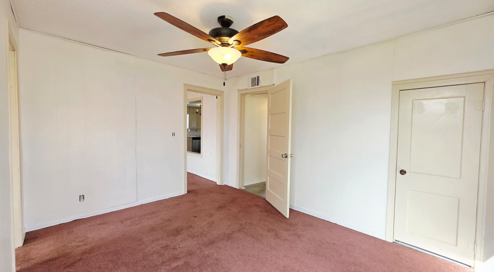 San Angelo House: 2001 Old Ballinger Hwy