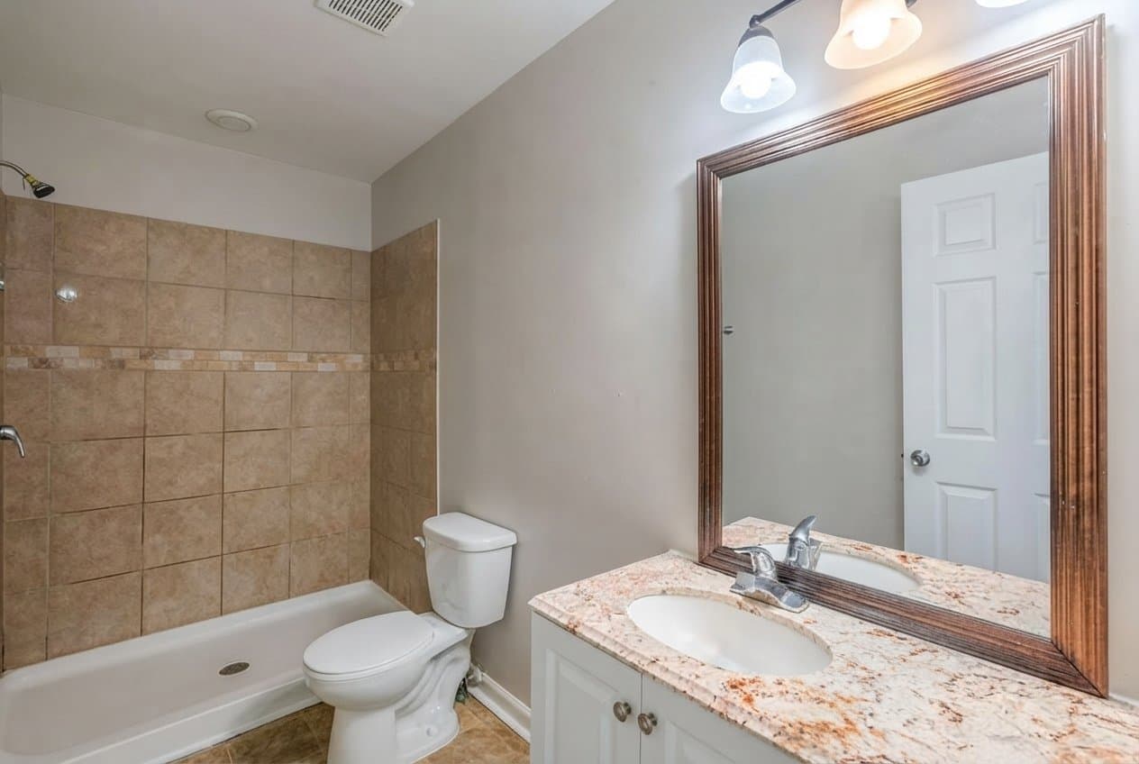Atlanta House: 1808 Arkose Dr SE