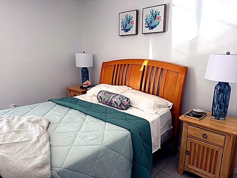 Saint Petersburg Condo: 3620 41st Way S