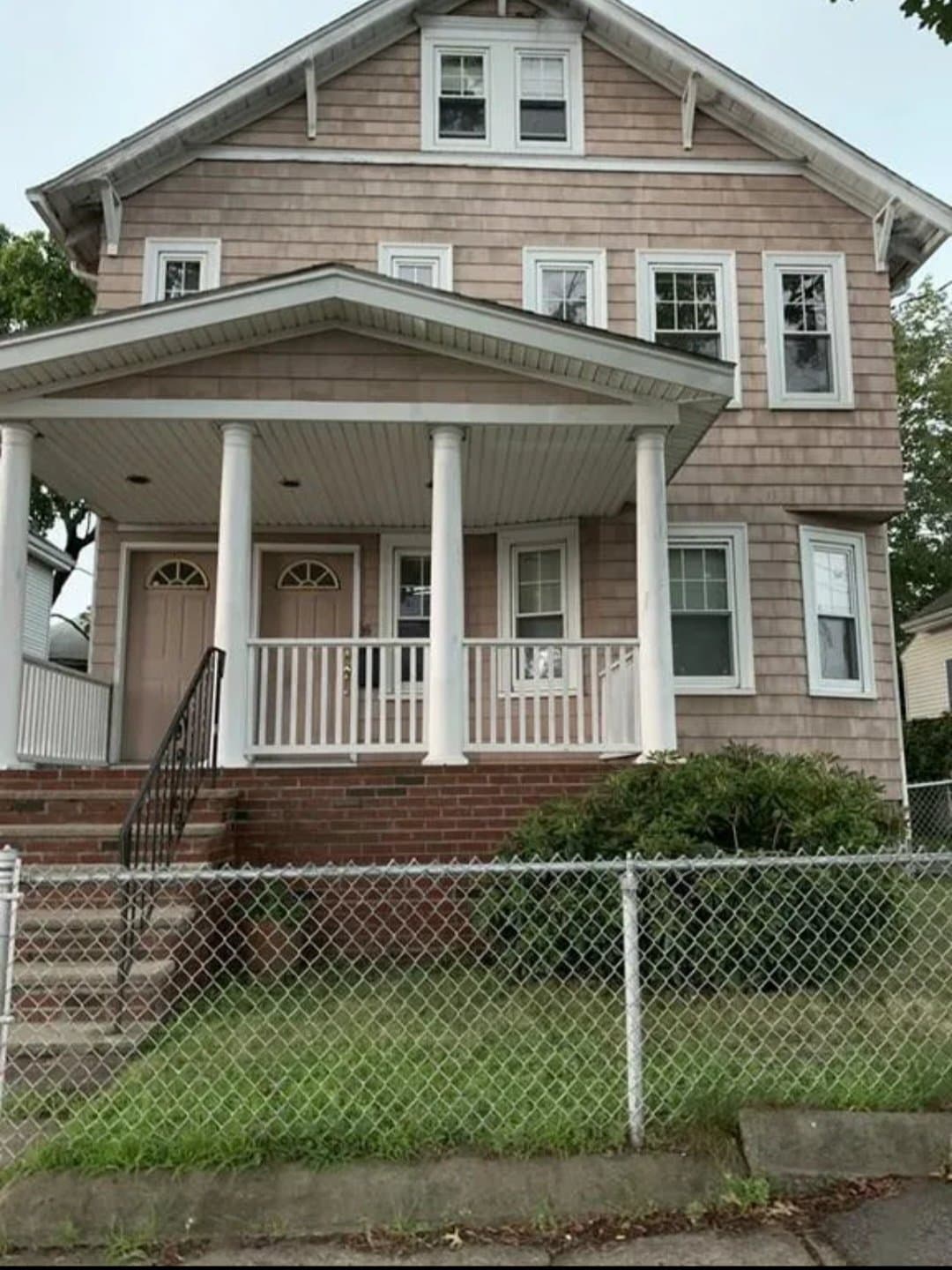 Medford Multiplex: 41 Billings Ave
