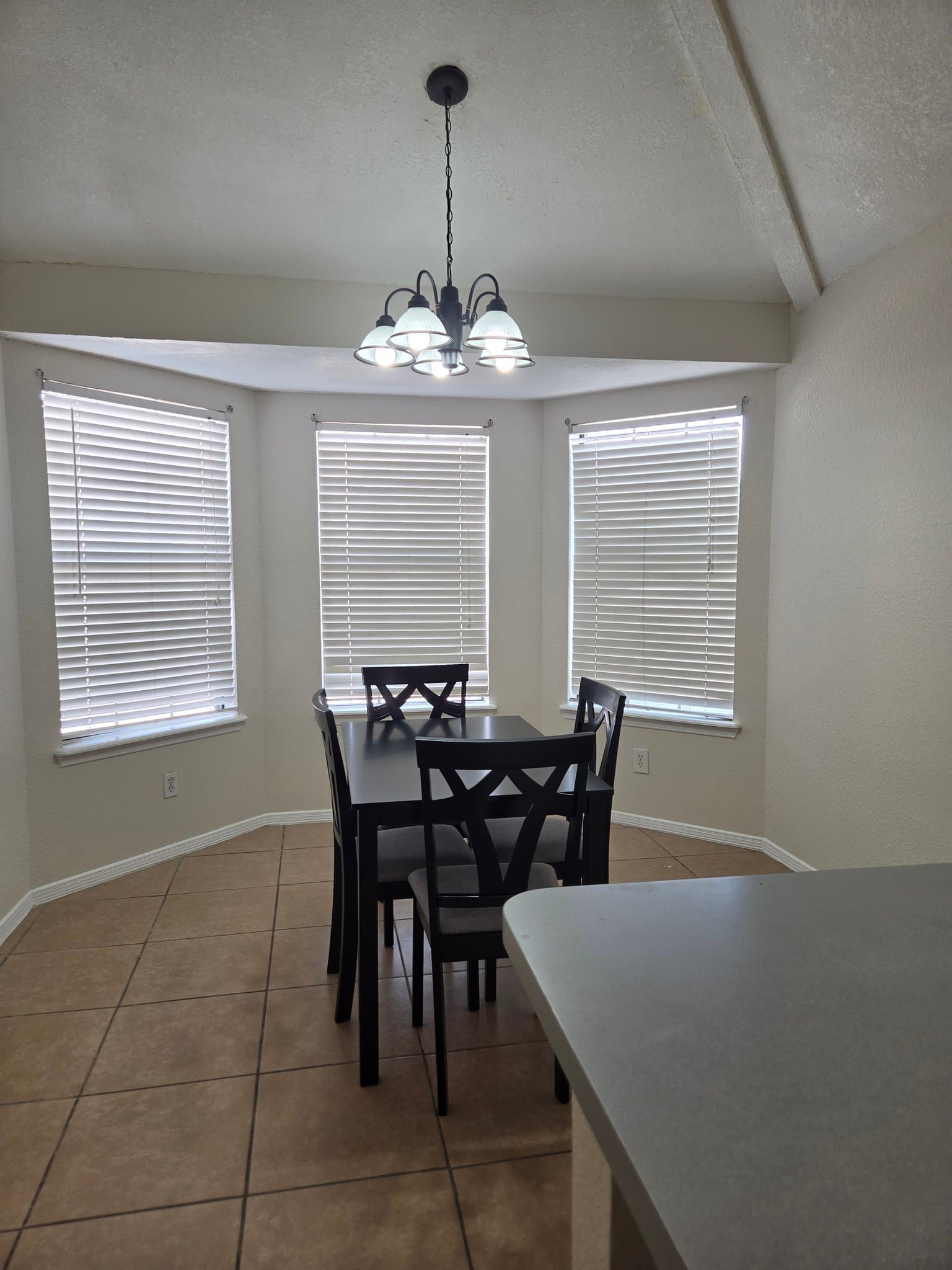 El Paso Single Room: 2429 Alan Duncan Lane