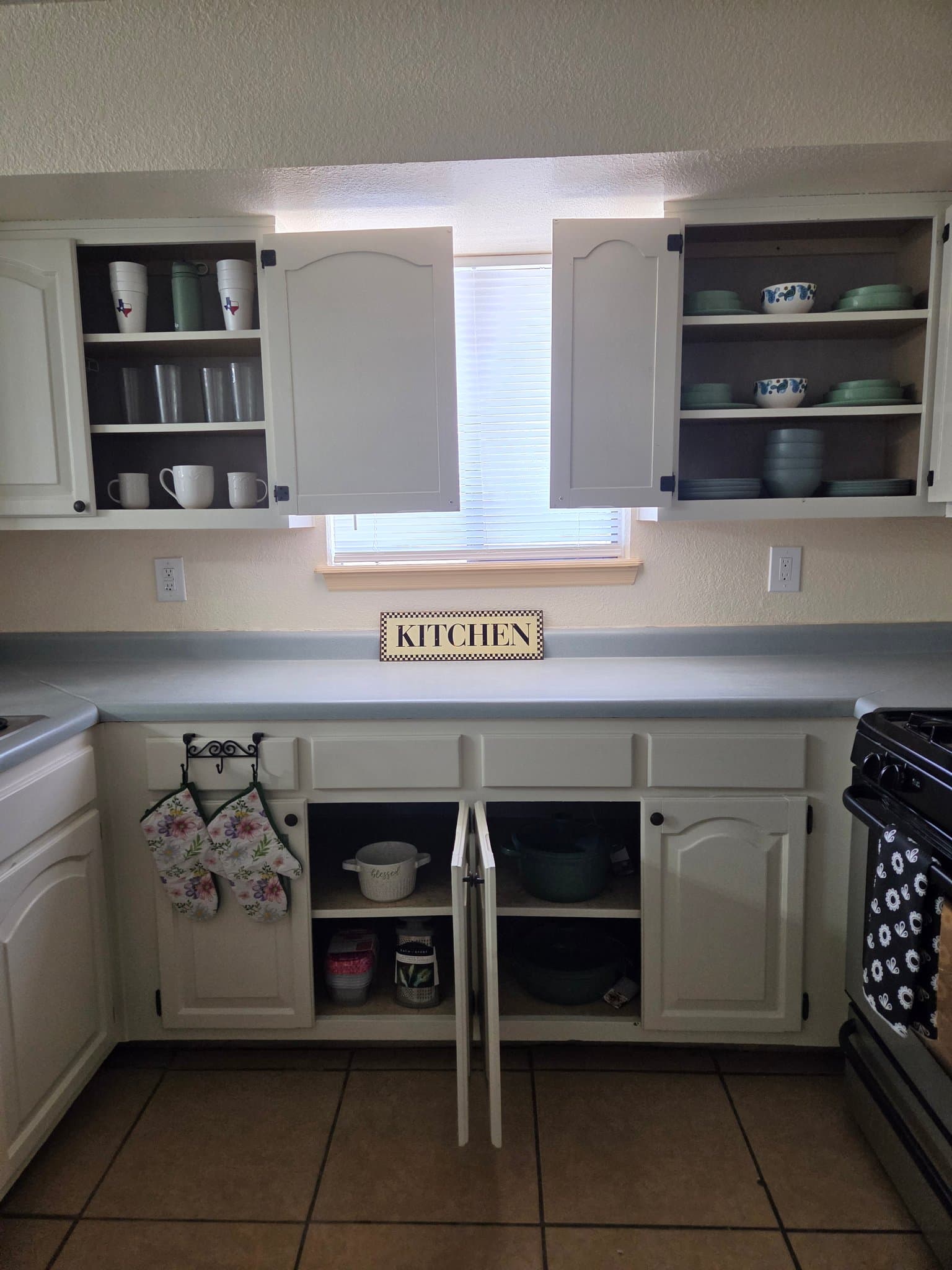 El Paso Single Room: 2429 Alan Duncan Lane