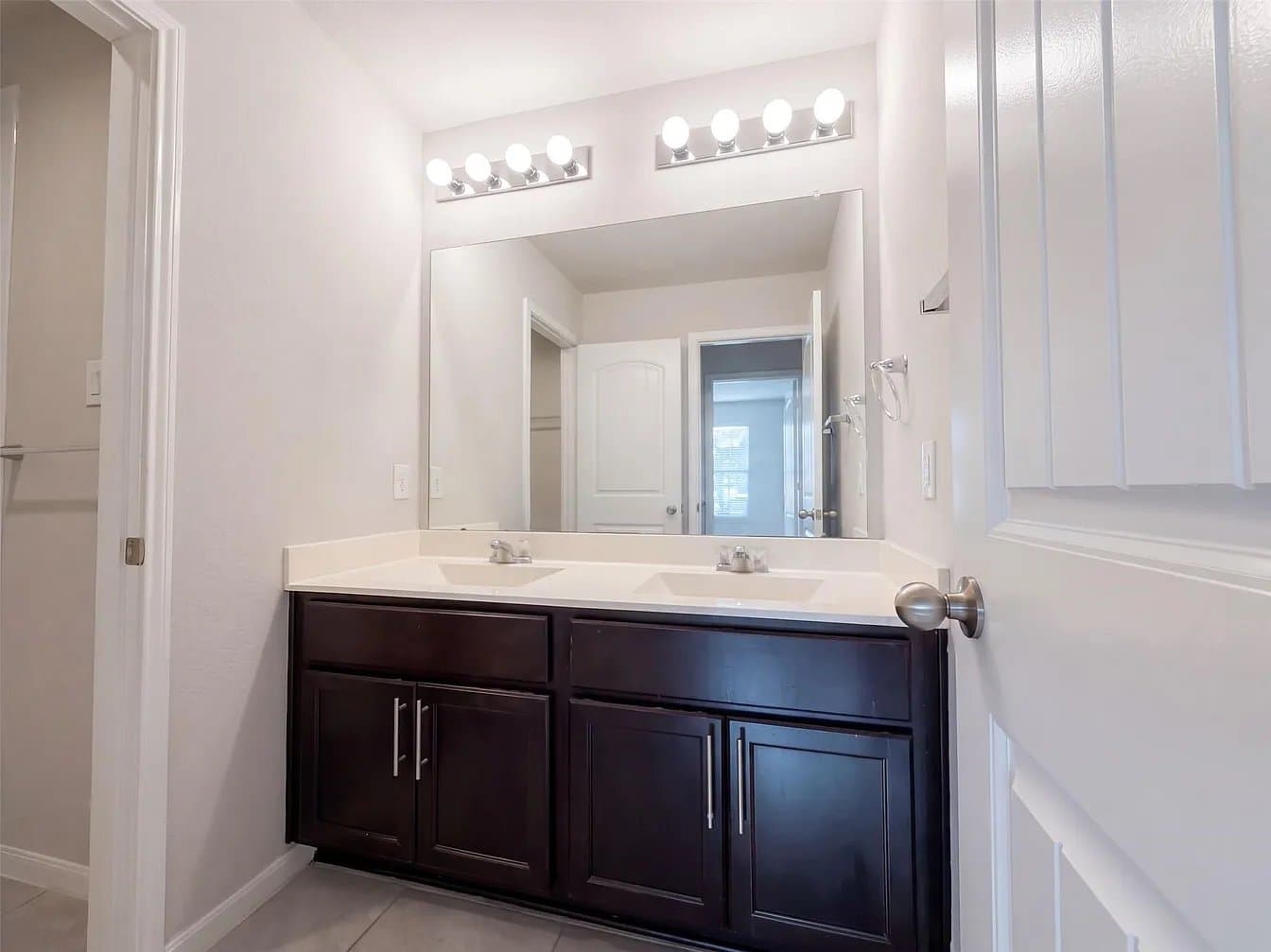 Rosharon House: 8318 Oakleaf Meadow Ct,