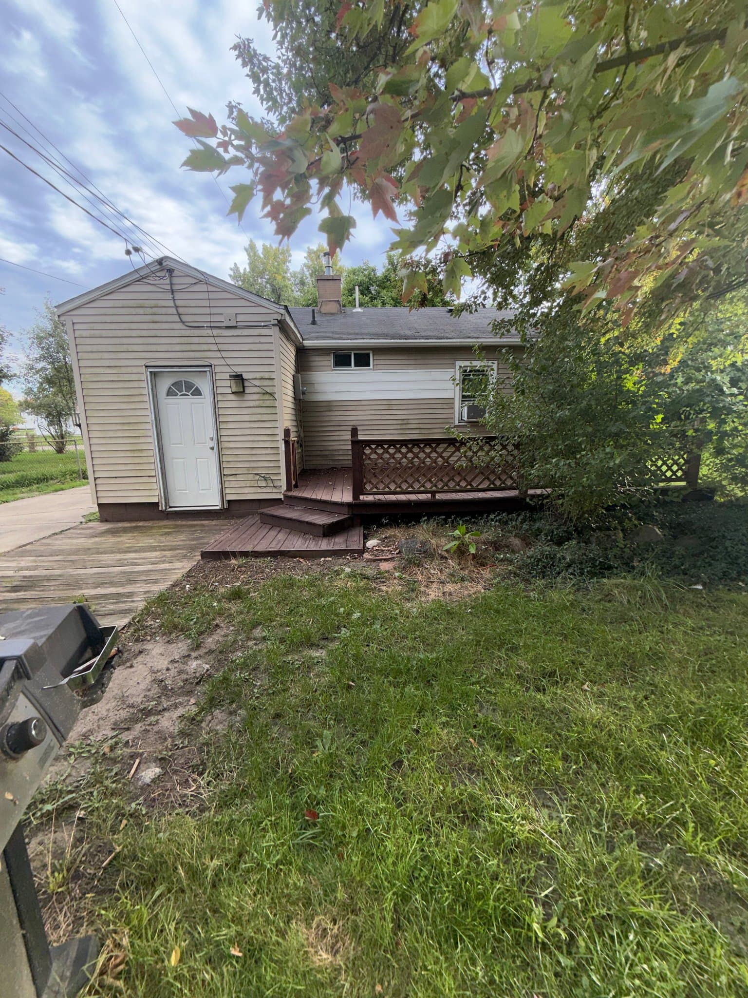 Flint House: 3235 Whittier St.