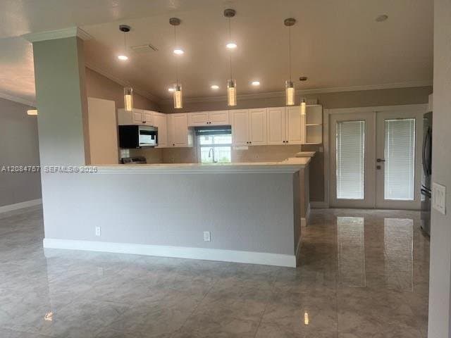 Royal Palm Beach House: 100 Prado st