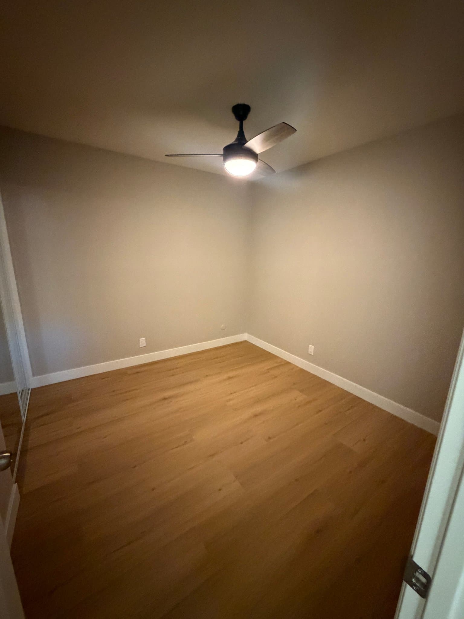 San Diego House: 1383 Wystone Dr.