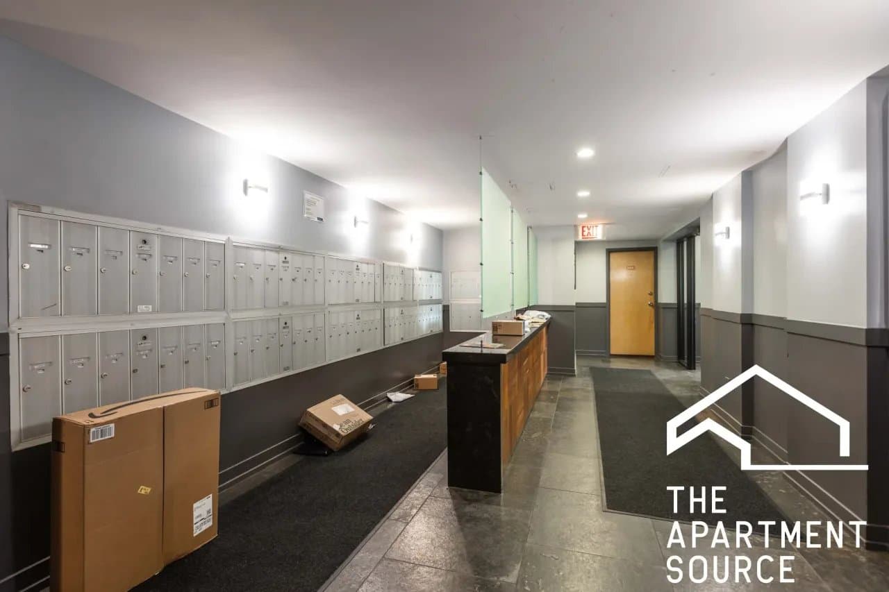 Chicago Apartment: 625 West Wrightwood Avenue #502 Chicago, IL 60614