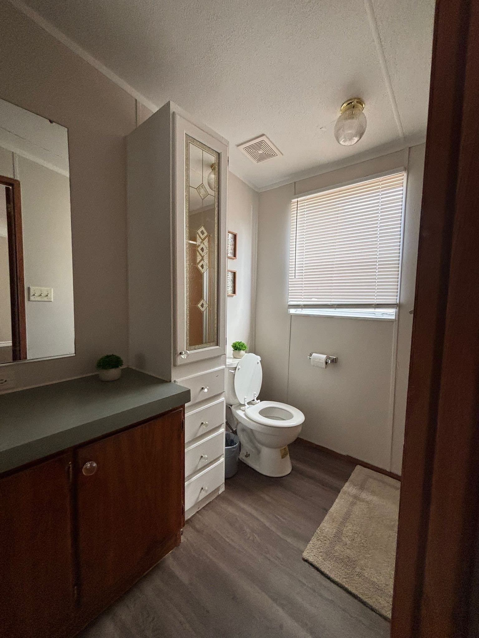 Mobile House: 1300 Schillinger Rd S