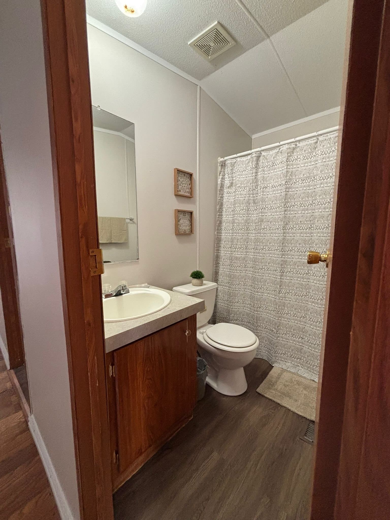 Mobile House: 1300 Schillinger Rd S