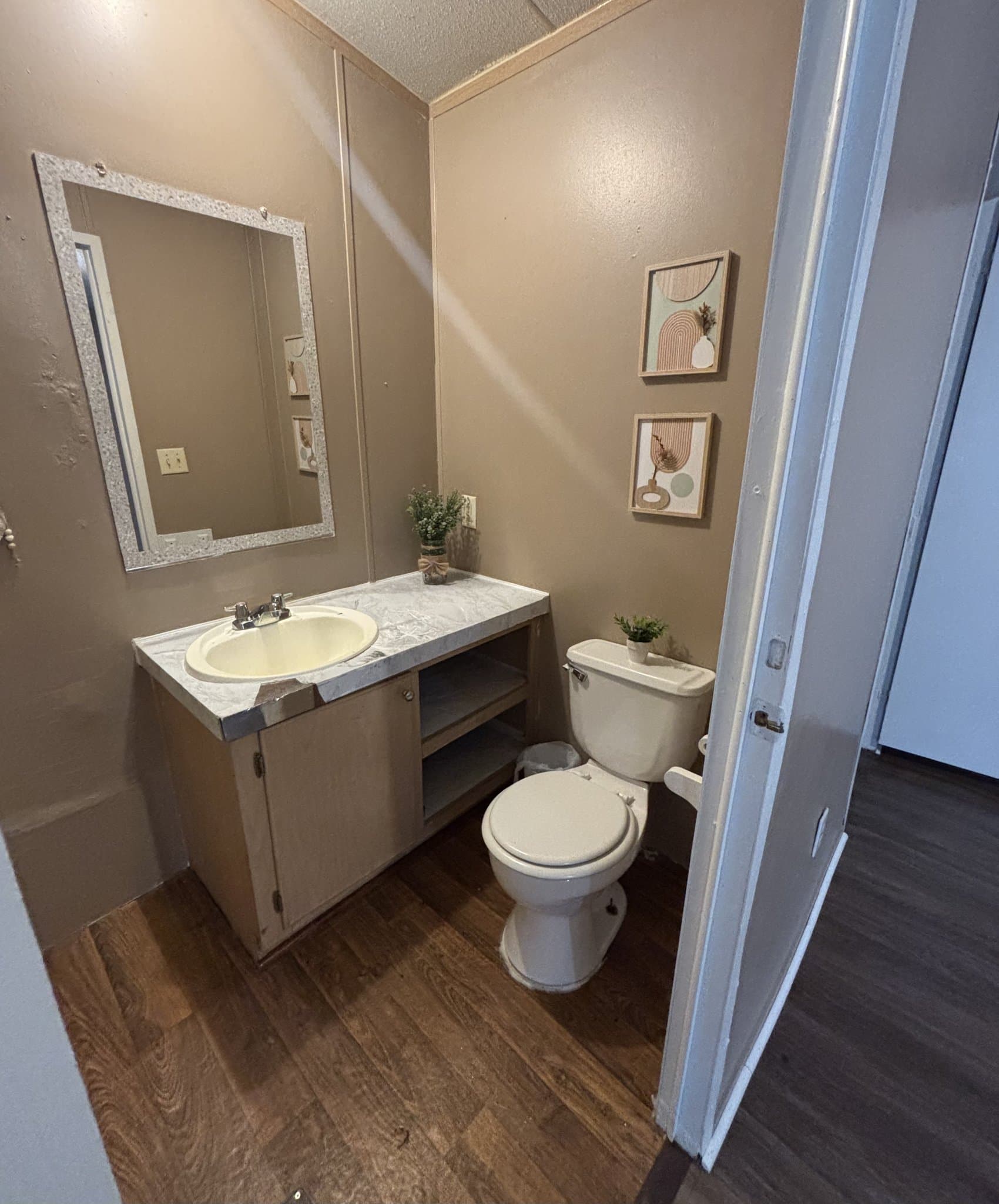 Mobile House: 3351 Denmark Rd