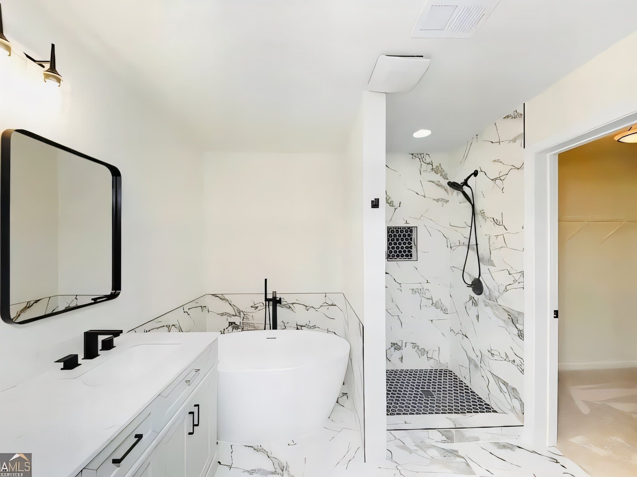 Atlanta House: 948 Byron Dr SW