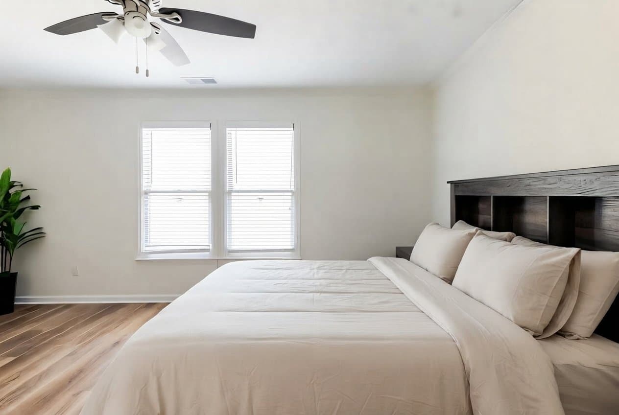 Atlanta House: 948 Byron Dr SW