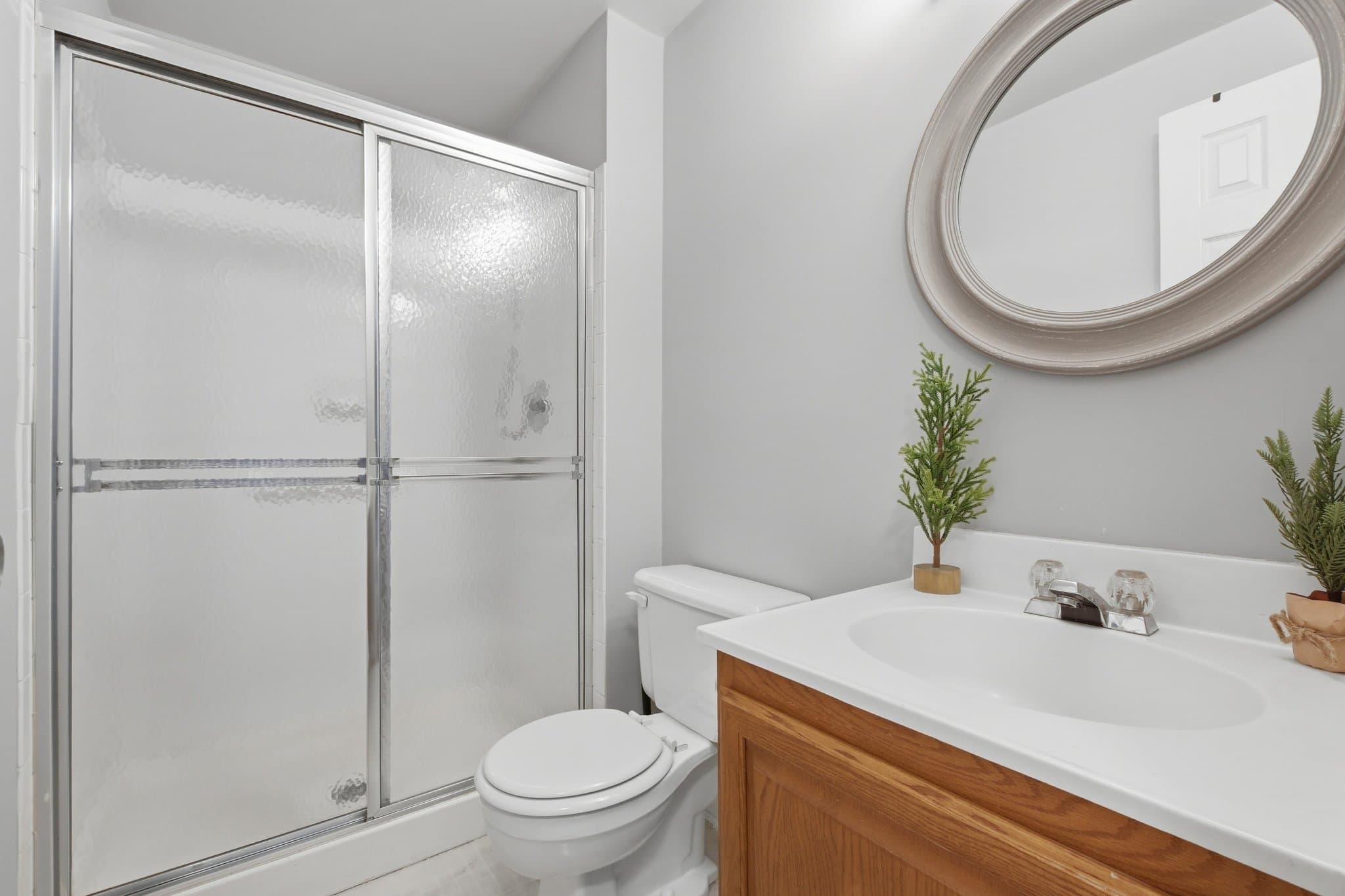 Centreville Townhome: 6303 Mary Todd Ct.